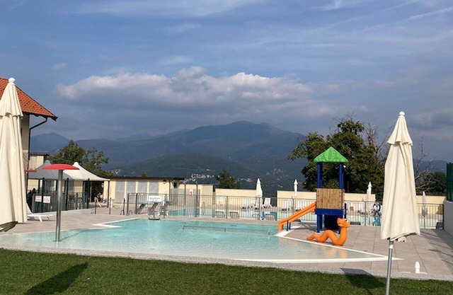 Holiday Home "Casa Maro" with Shared Pool & Wi-Fi