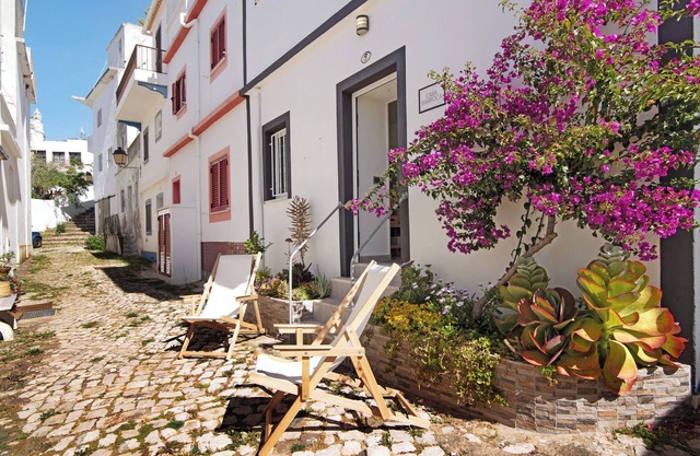 Holiday Home "Casa Barroca" with Wi-Fi and Air Conditioning