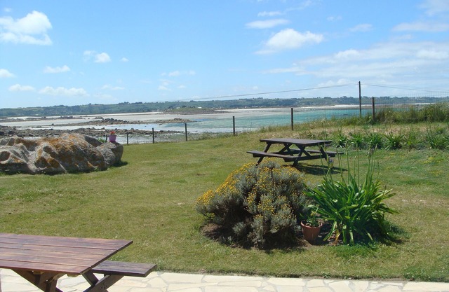 Holiday home facing the sea Kerlouan Nord Finistère 8 people 4 sleeps
