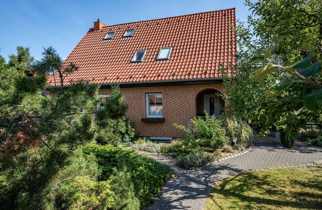 Holiday Home 'Ferienhaus Appelgarten' with Private Terrace, Private Garden and Wi-Fi