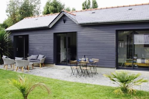 Holiday home located in the middle of the popular seaside resort, Cancale