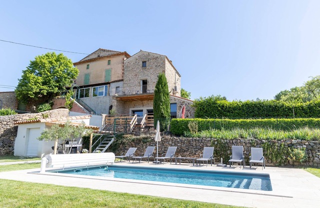 Holiday Home 'Maison De Village' with Private Pool, Wi-Fi and Air Conditioning
