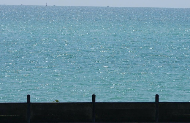 Holiday Home overlooking the sea with parking