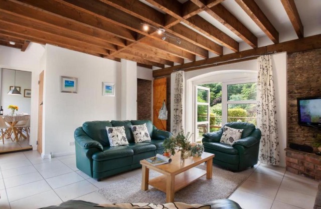 Holiday Home Rhodie by Interhome