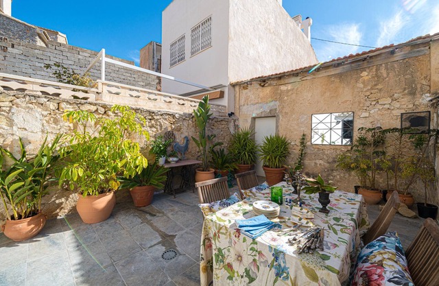 Holiday Home 'The 2 Rooms' with Private Terrace, Wi-Fi and Air Conditioning