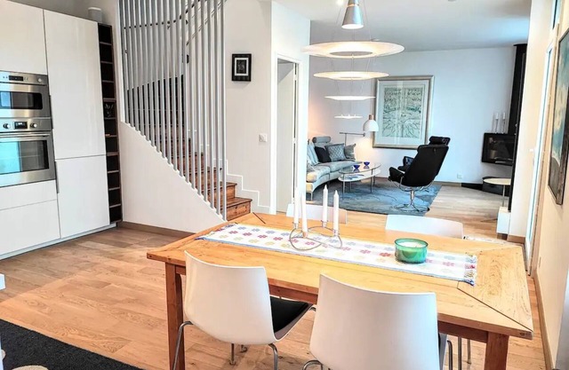Holiday home with sauna 40m from the beach