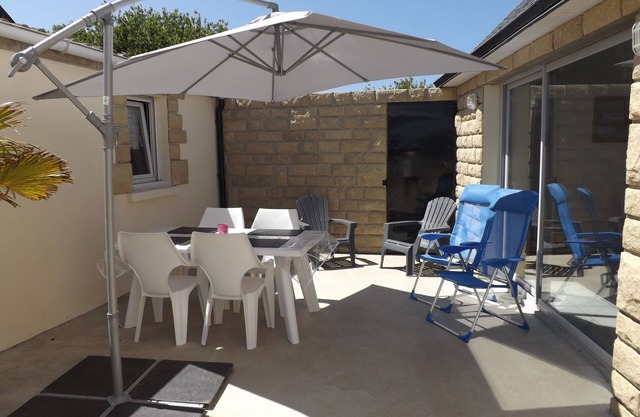 HOLIDAY HOUSE AT THE SEASIDE PLOUESCAT