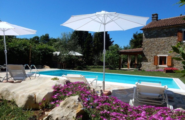 Holiday house Buje for 1 - 6 persons with 2 bedrooms - Holiday house