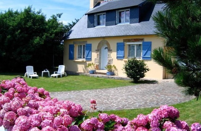 Holiday house Crozon for 1 - 9 persons with 3 bedrooms - Holiday house