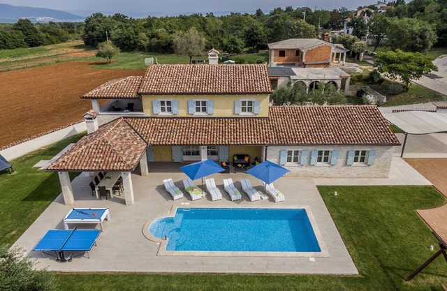Holiday house Marcana for 1 - 9 persons with 4 bedrooms - Holiday home