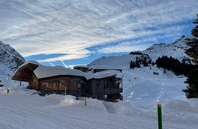 Holiday house Morzine for 1 - 10 persons with 3 bedrooms - Twin house