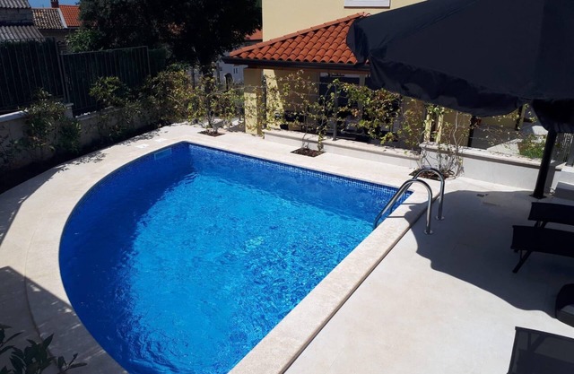Holiday house Mugeba for 1 - 8 persons with 3 bedrooms - Holiday home