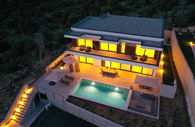 Holiday house Novalja for 1 - 10 persons with 4 bedrooms - Holiday house