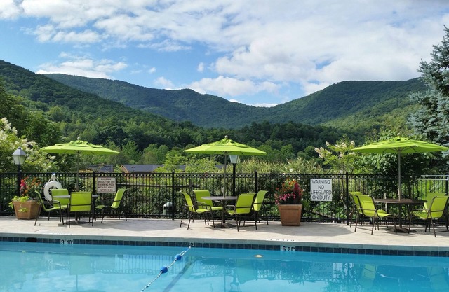 Holiday Inn Asheville East-Blue Ridge PKWY by IHG