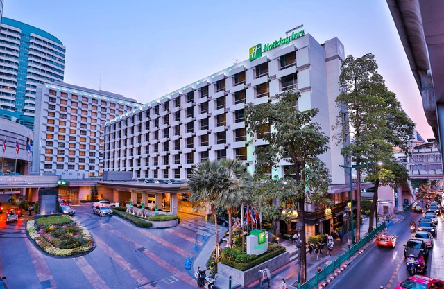 Holiday Inn Bangkok by IHG