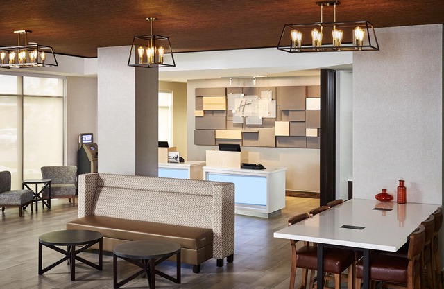 Holiday Inn Express and Suites Brantford by IHG