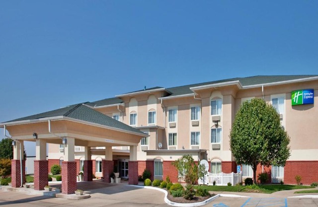 Holiday Inn Express Boonville by IHG