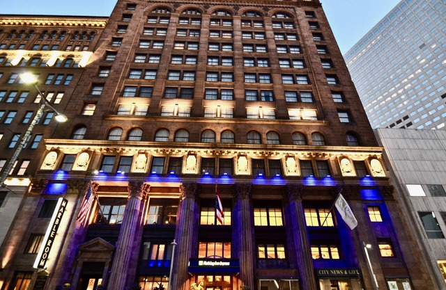 Holiday Inn Express Cleveland Downtown by IHG