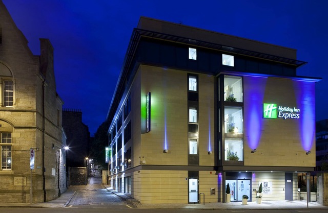 Holiday Inn Express Edinburgh Royal Mile by IHG