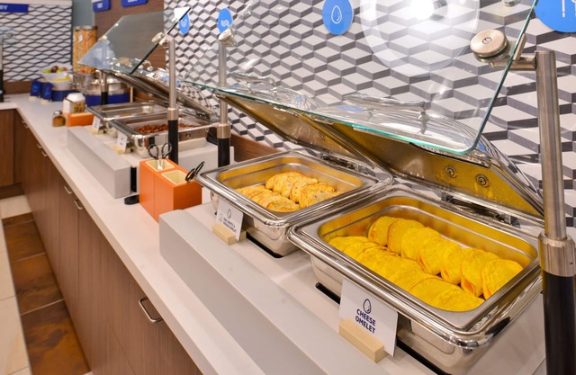 Holiday Inn Express Hotel & Suites Livermore by IHG