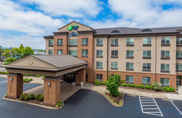 Holiday Inn Express Hotel & Suites Eugene Downtown-University by IHG