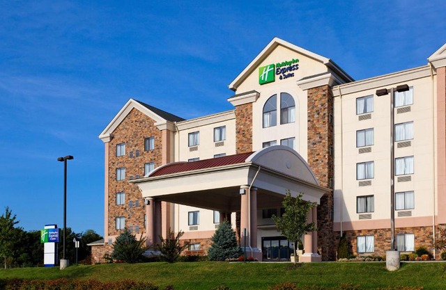 Holiday Inn Express Hotel & Suites Kingsport-Meadowview I-26 by IHG