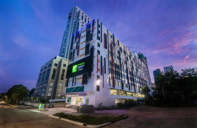 Holiday Inn Express & Suites Johor Bahru by IHG