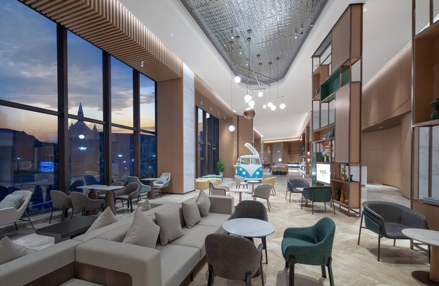 Holiday Inn Luzhou Longjian by IHG