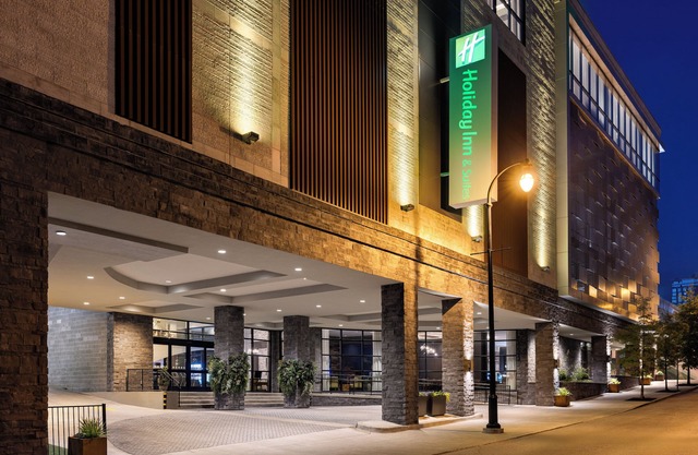 Holiday Inn & Suites Nashville Downtown - Broadway by IHG
