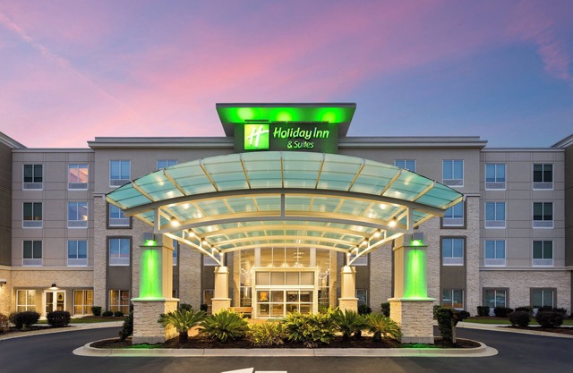 Holiday Inn & Suites Savannah Airport - Pooler by IHG