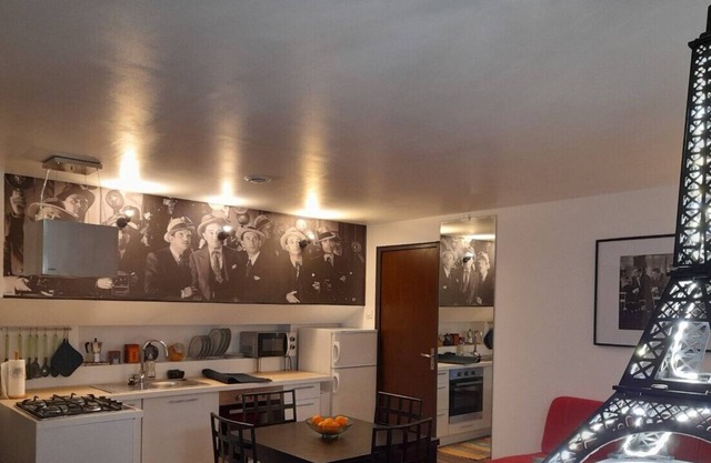Holidays in Paris, EIFFEL Apartment Confort & Relax