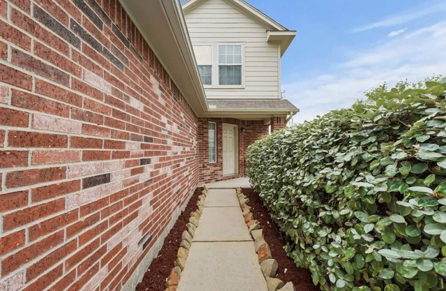 Home 20 minutes from downtown with a serene private back yard
