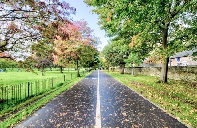 Home by The Meadows, close to City Centre