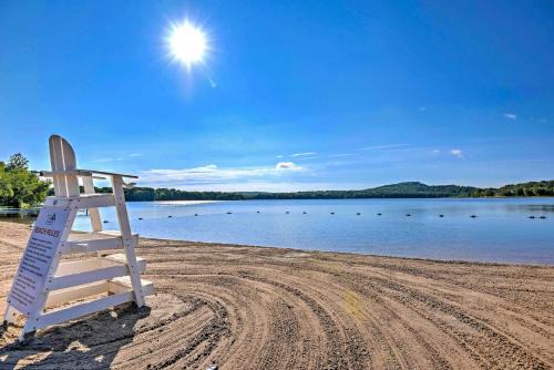 Home with Hot Tub and Arrowhead Lake Community Perks!