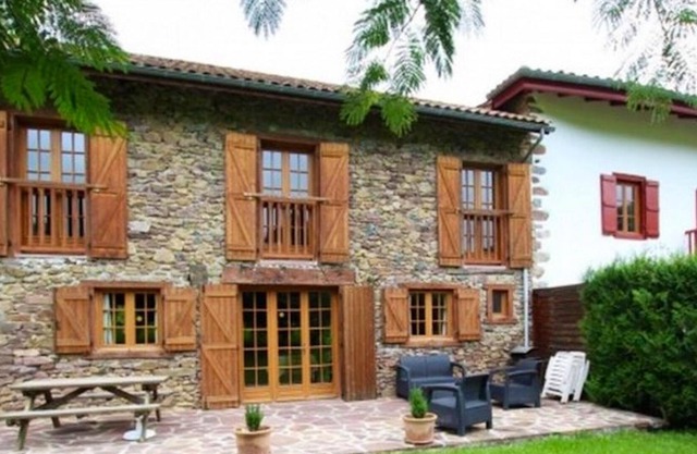 Homerez - Superb house for 6 pers. with garden in Saint-Étienne-de-Baïgorry