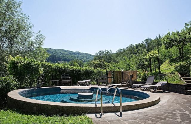 Homerez - House for 7 ppl. with swimming-pool at Castelnuovo di Garfagnana
