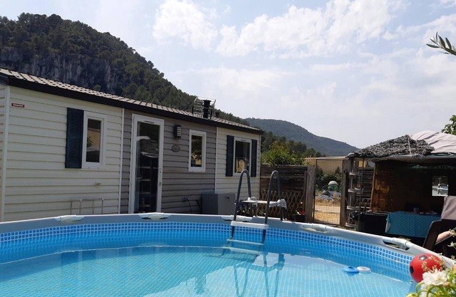Homerez - Nice bungalow 15 km away from the beach for 6 ppl. with swimming-pool