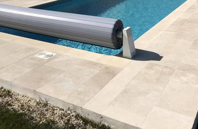 Homerez - Villa for 8 ppl. with swimming-pool, garden and terrace at Virollet