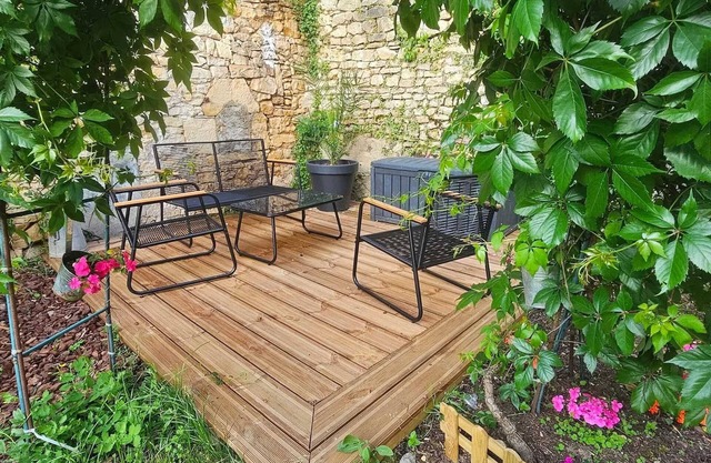 Homerez - Welcoming house in Thenay with enclosed garden