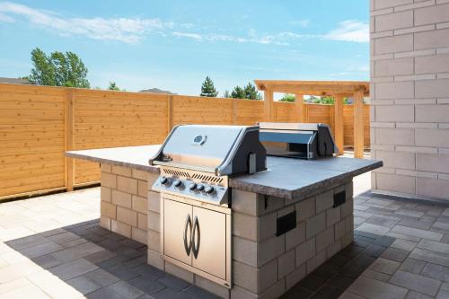 Homewood Suites By Hilton Ottawa Airport
