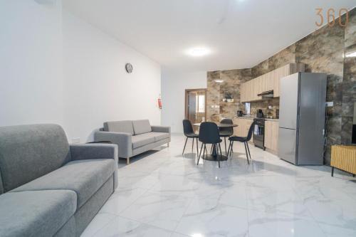 Homey 1BR Apartment in Tarxien with Sofa Bed & AC