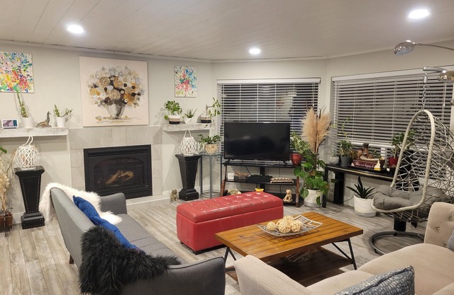 Homey Place in Sechelt , close to town and beaches