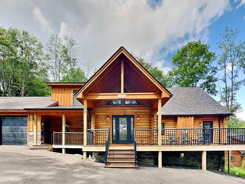 Honey Bear Hideaway
