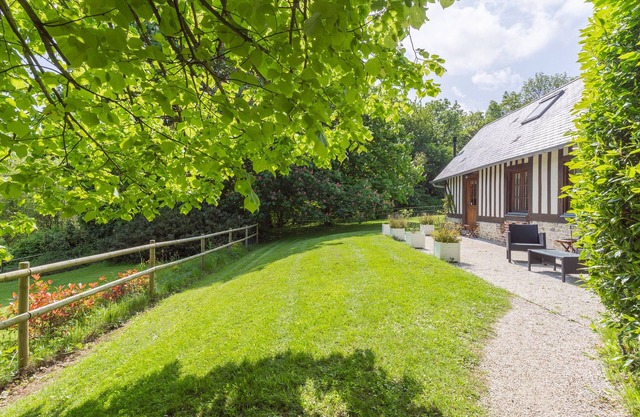 Hortense's Small Cottage - 15min Deauville and 5min Villers s/Mer beach