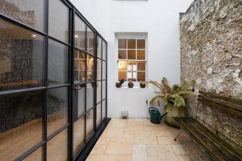 Host & Stay - The September Cottage
