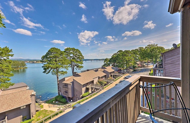 Hot Tub Access: Fantastic Condo in Hot Springs!