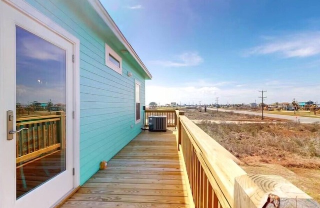 Hot Tub | Fire Pit | Sleeps 9