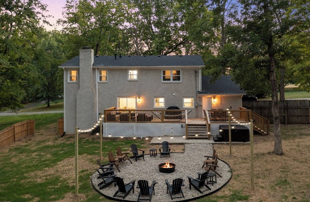 Hot Tub, Games & Sauna at Bourbon Trail Escape!