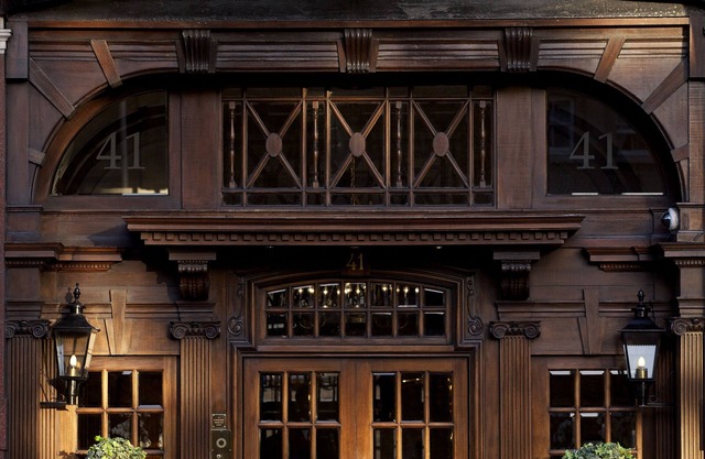 Hotel 41