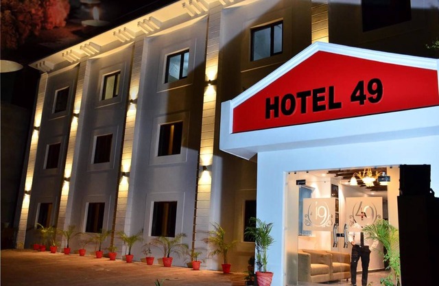 Hotel 49